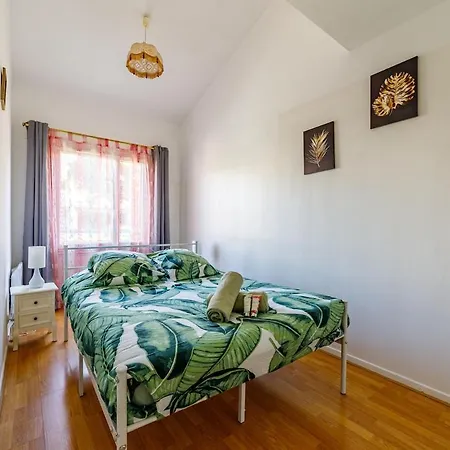 A Deux Pas De La * Bandol